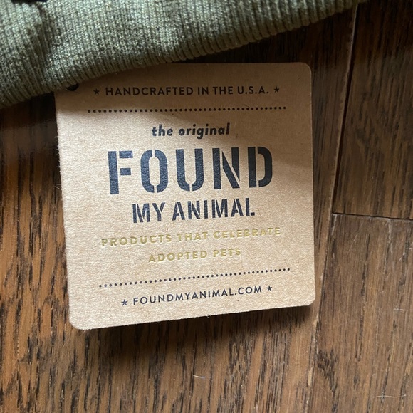 DOG olive puffer jacket with removable hood. XL NWT - Picture 5 of 7